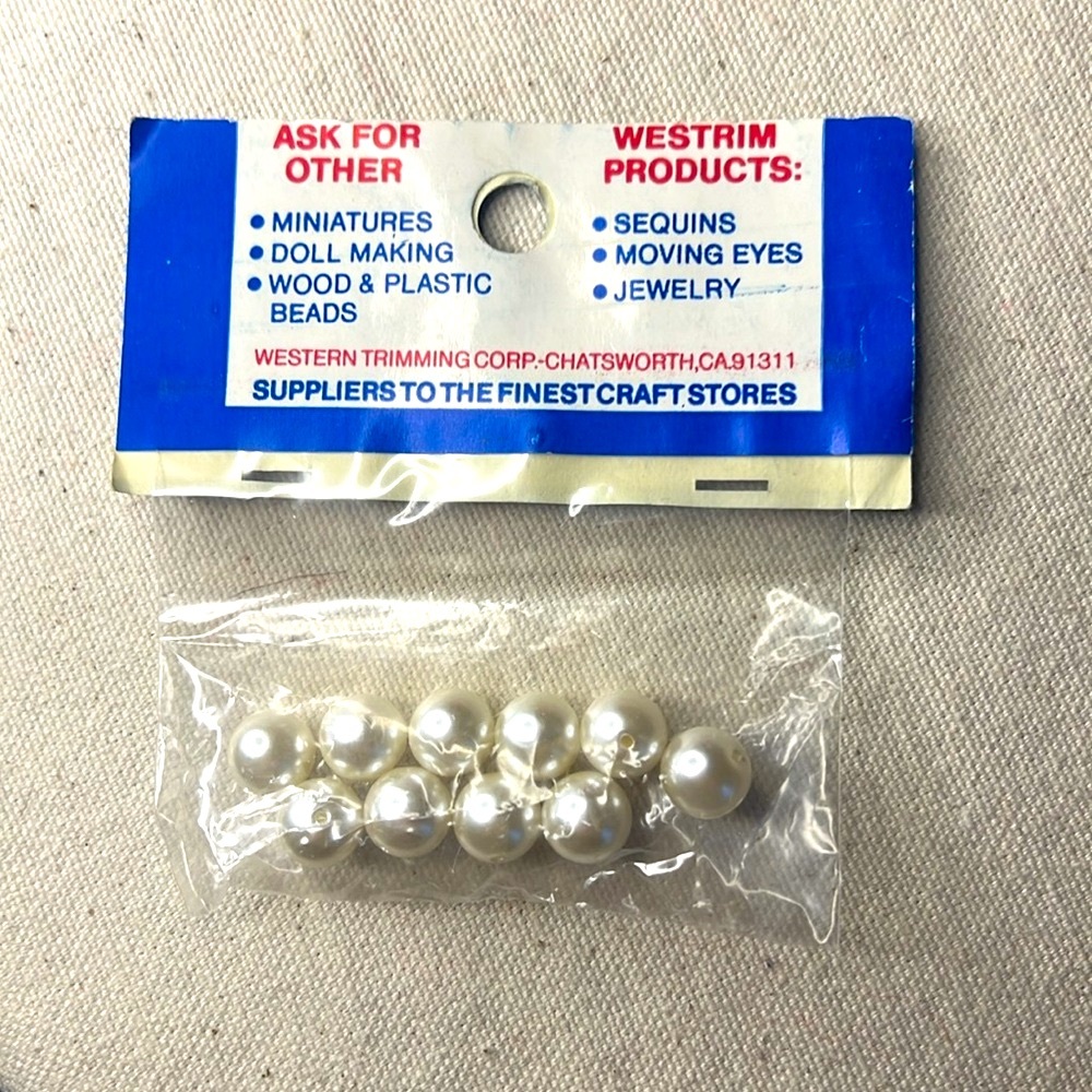 Craft House Sew On lot 5 pkgs- 8mm Round Pearls and Westrim Crafts 3 pkgs 100/10 - Picture 5 of 7